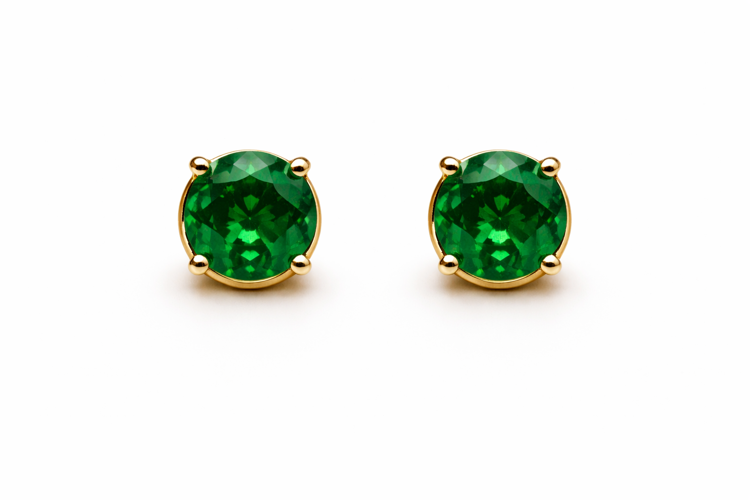Round Solitaire Crystal Stud Earrings