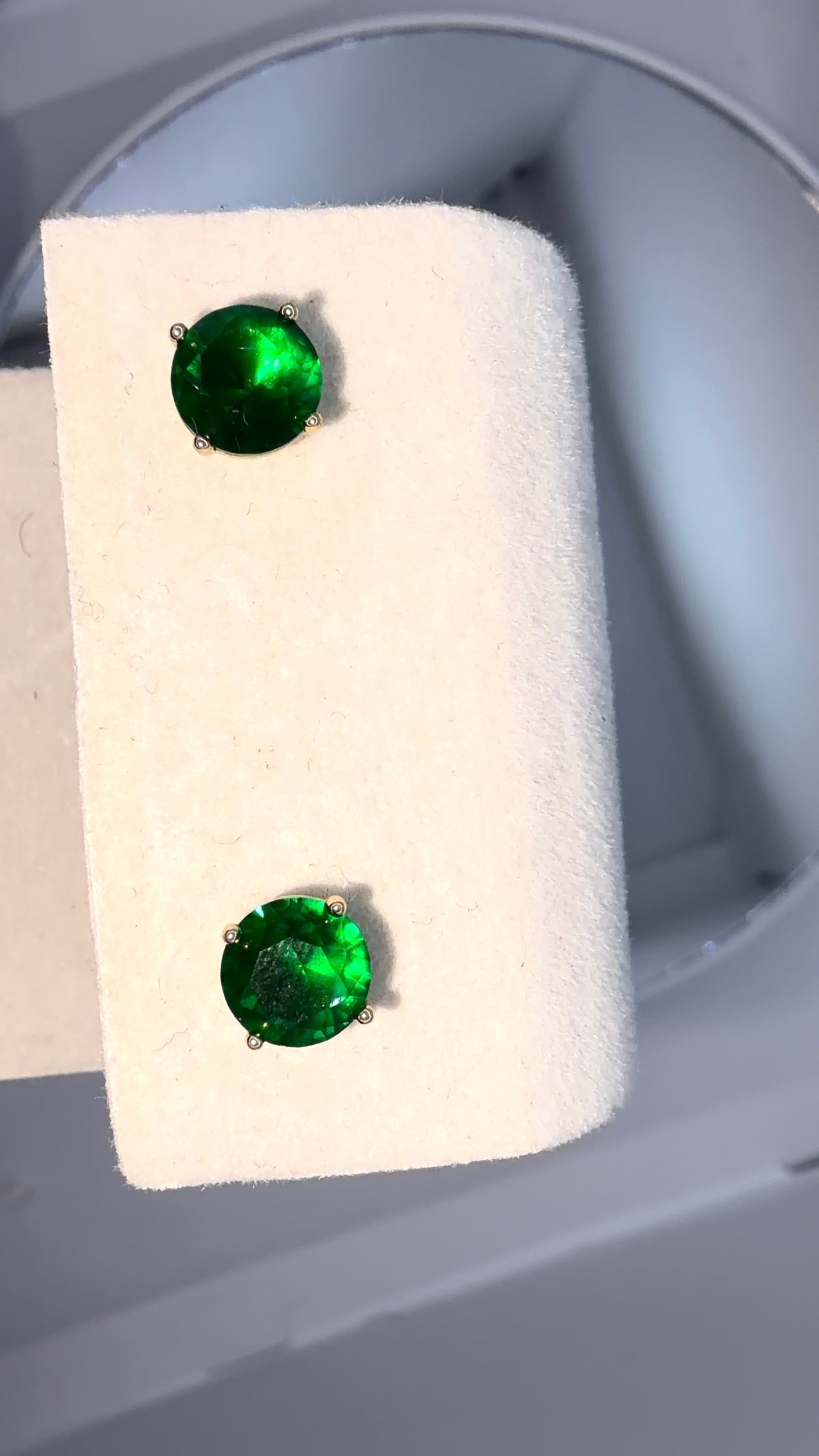 Round Solitaire Crystal Stud Earrings