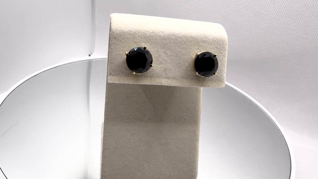 Round Solitaire Stud Earrings
