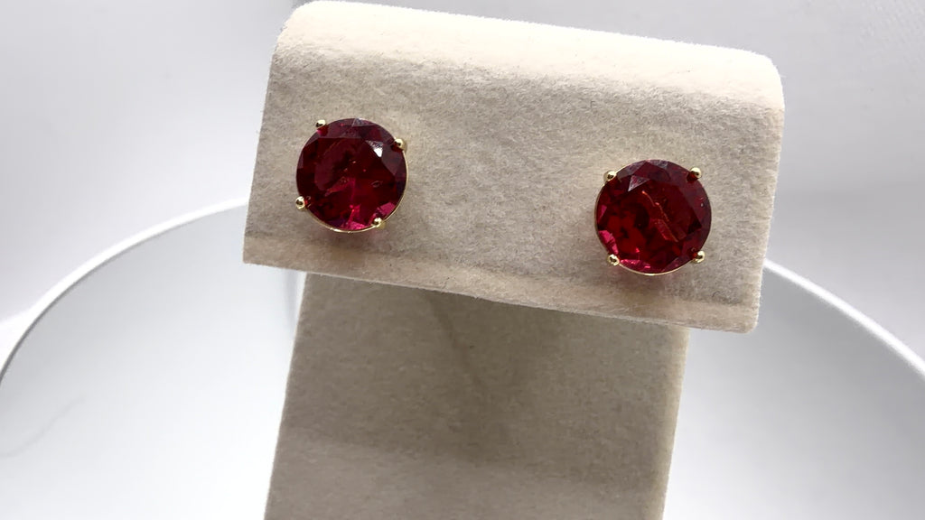 Round Solitaire Stud Earrings