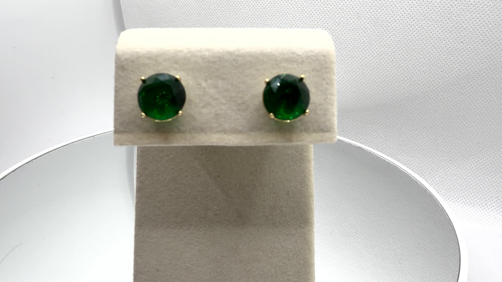 Round Solitaire Stud Earrings