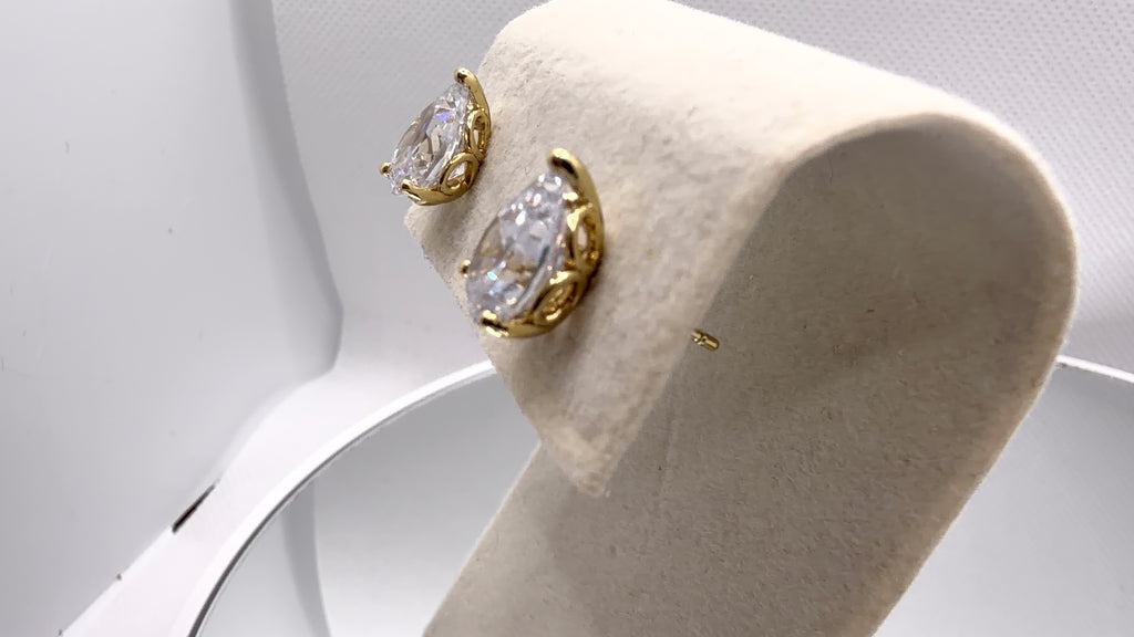 Teardrop Crystal Solitaire Stud Earrings