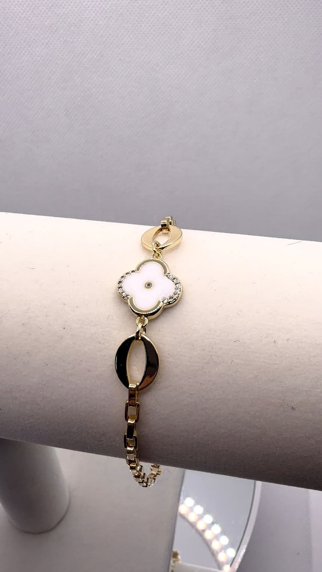 Gold Clover Charm Link Bracelet