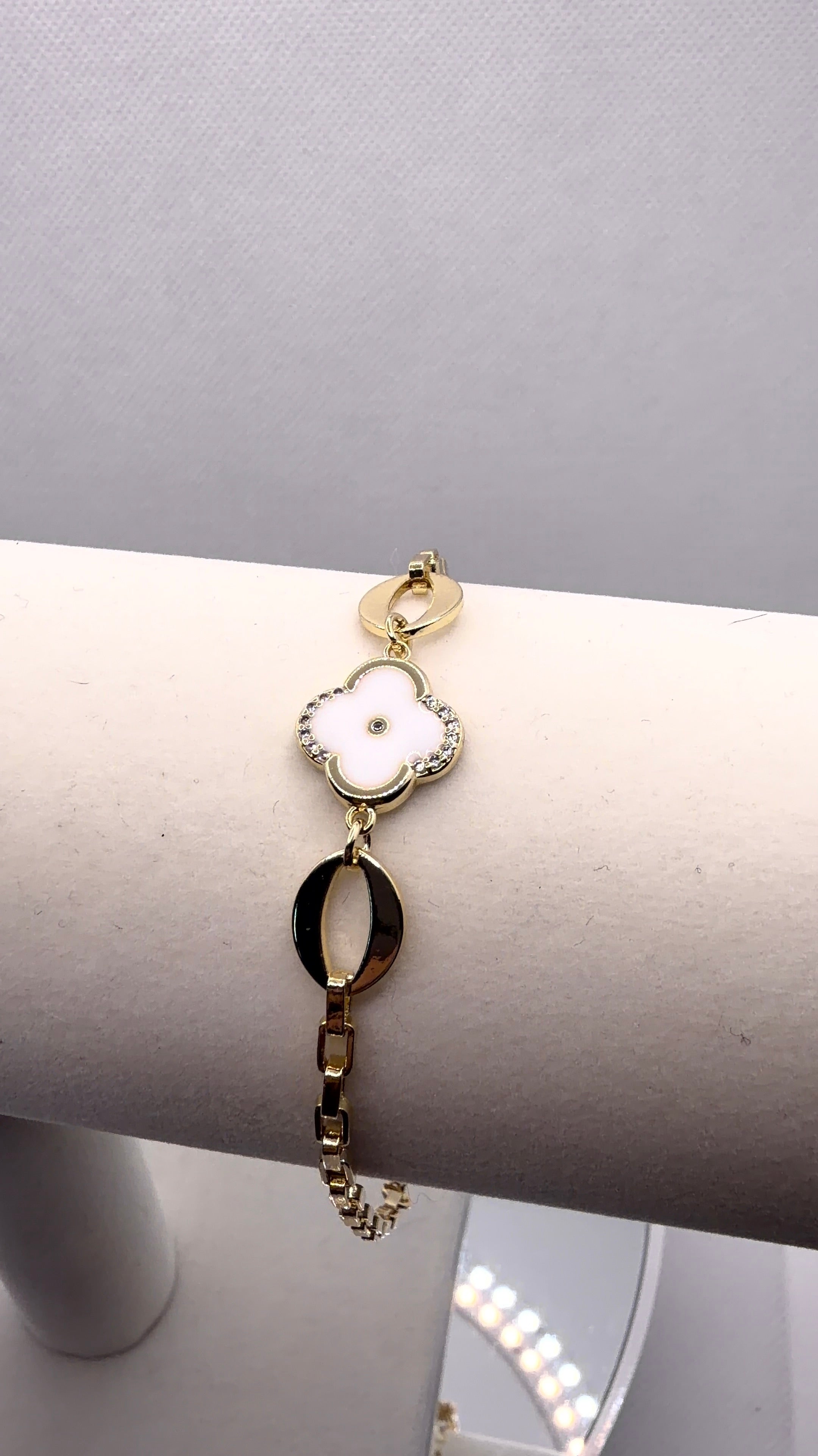 Gold Clover Charm Link Bracelet