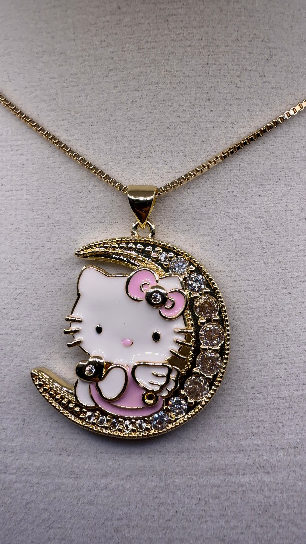 Hello Kitty Moon Pendant