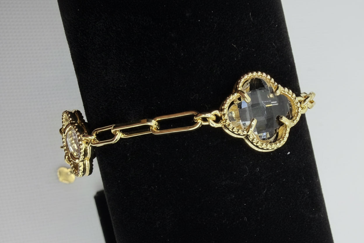 Lucky Clover Mother of Pearl Bracelet