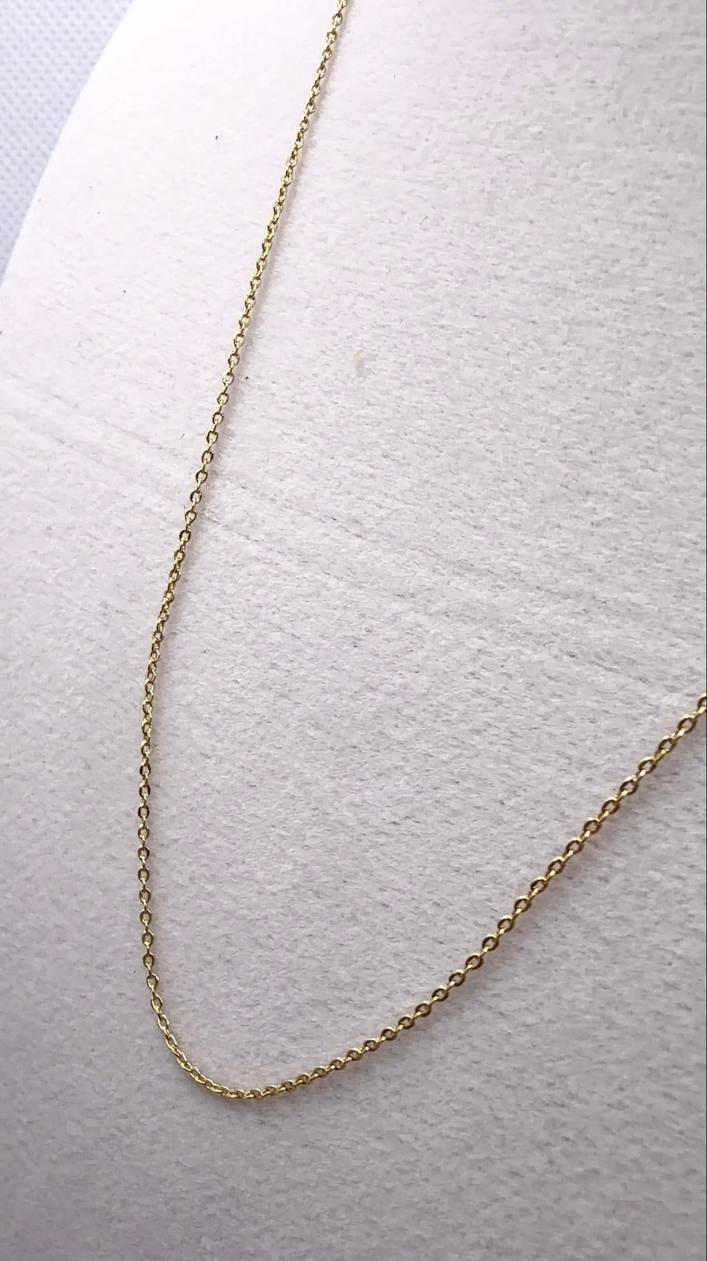 Dainty Gold Cable Chain Necklace 18"