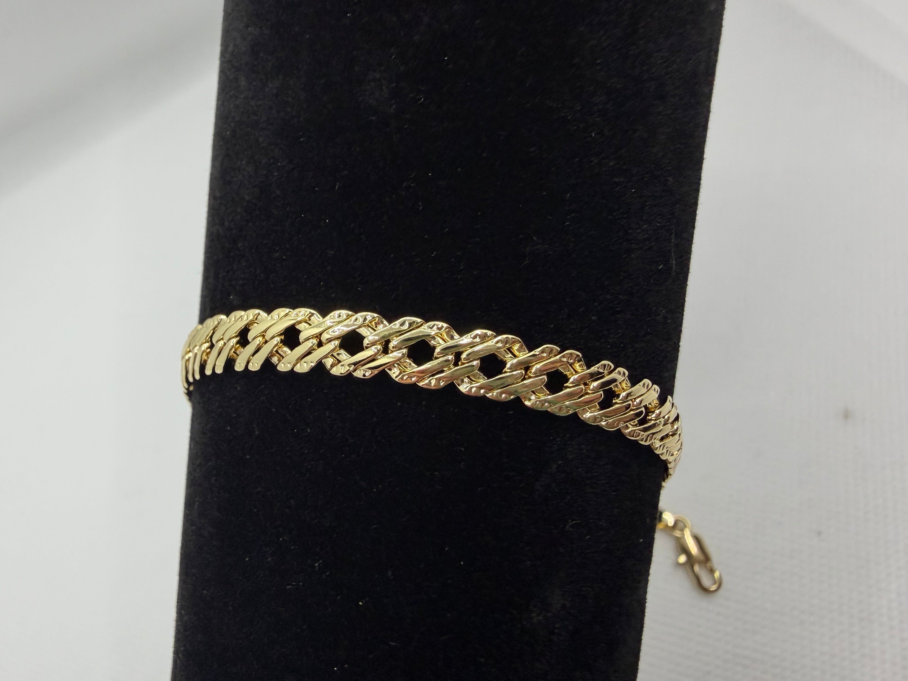 Gold Chain Bracelet - Laminated Gold