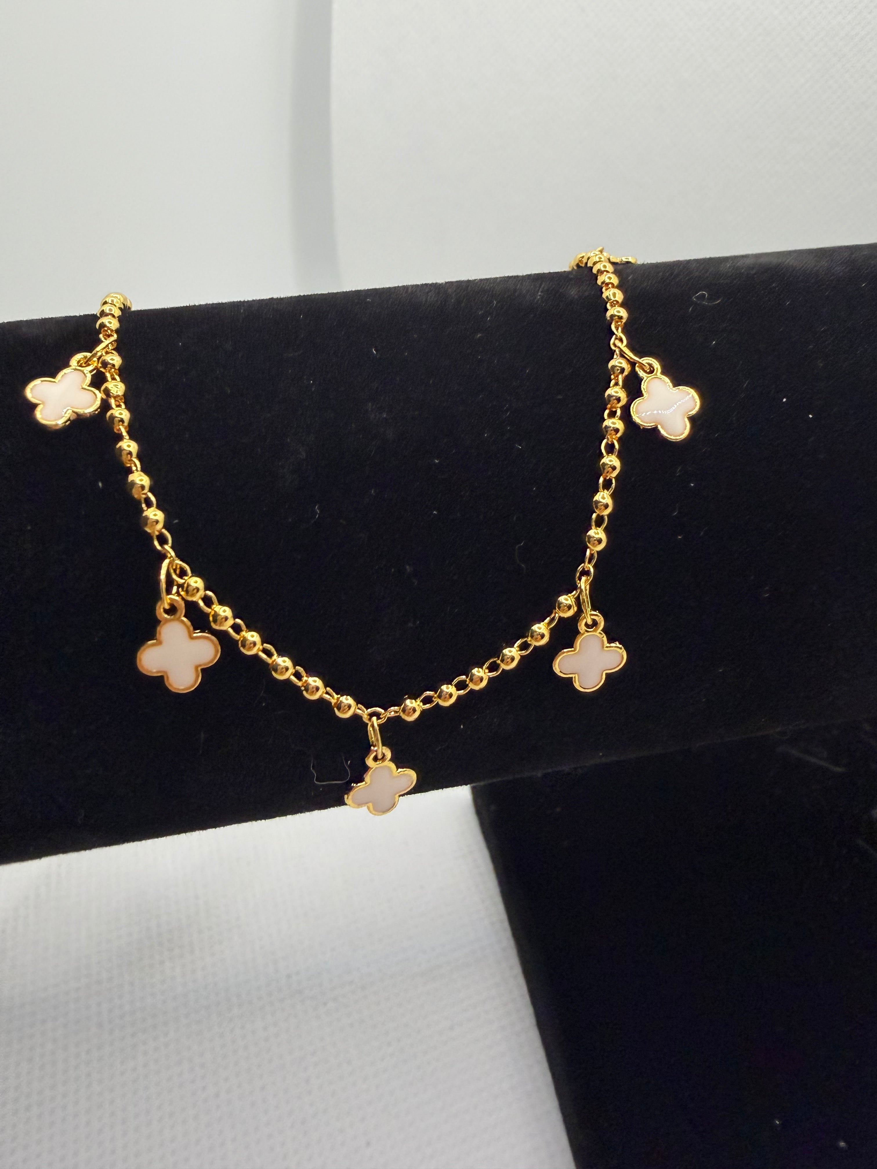 Mother of Pearl Clover Anklet - Gold Chain