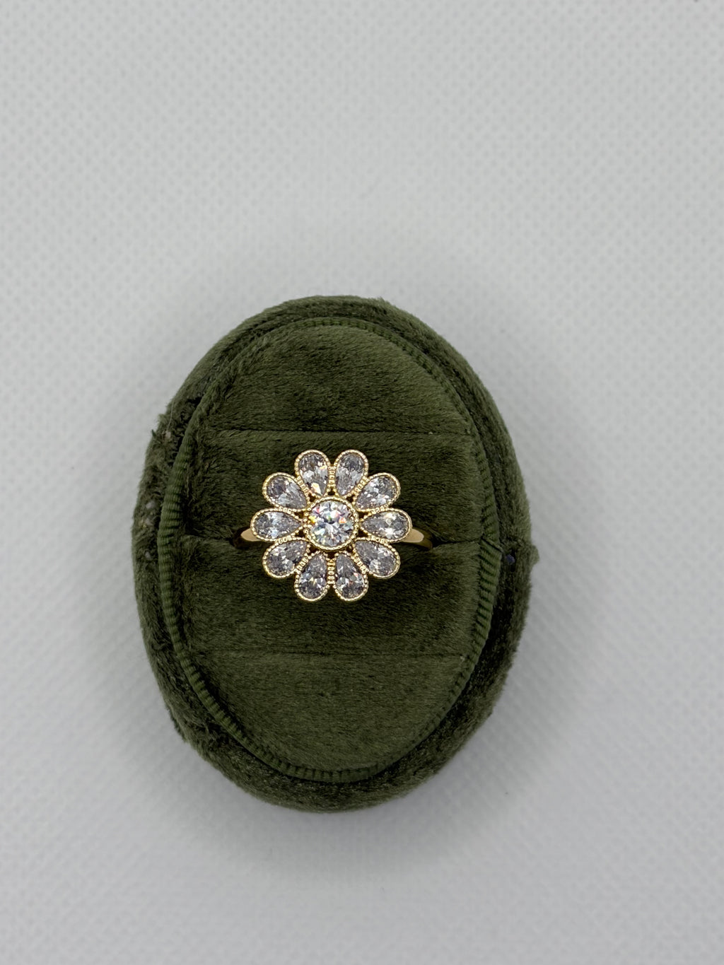 Flower Diamond Ring - Sparkling Daisy Design