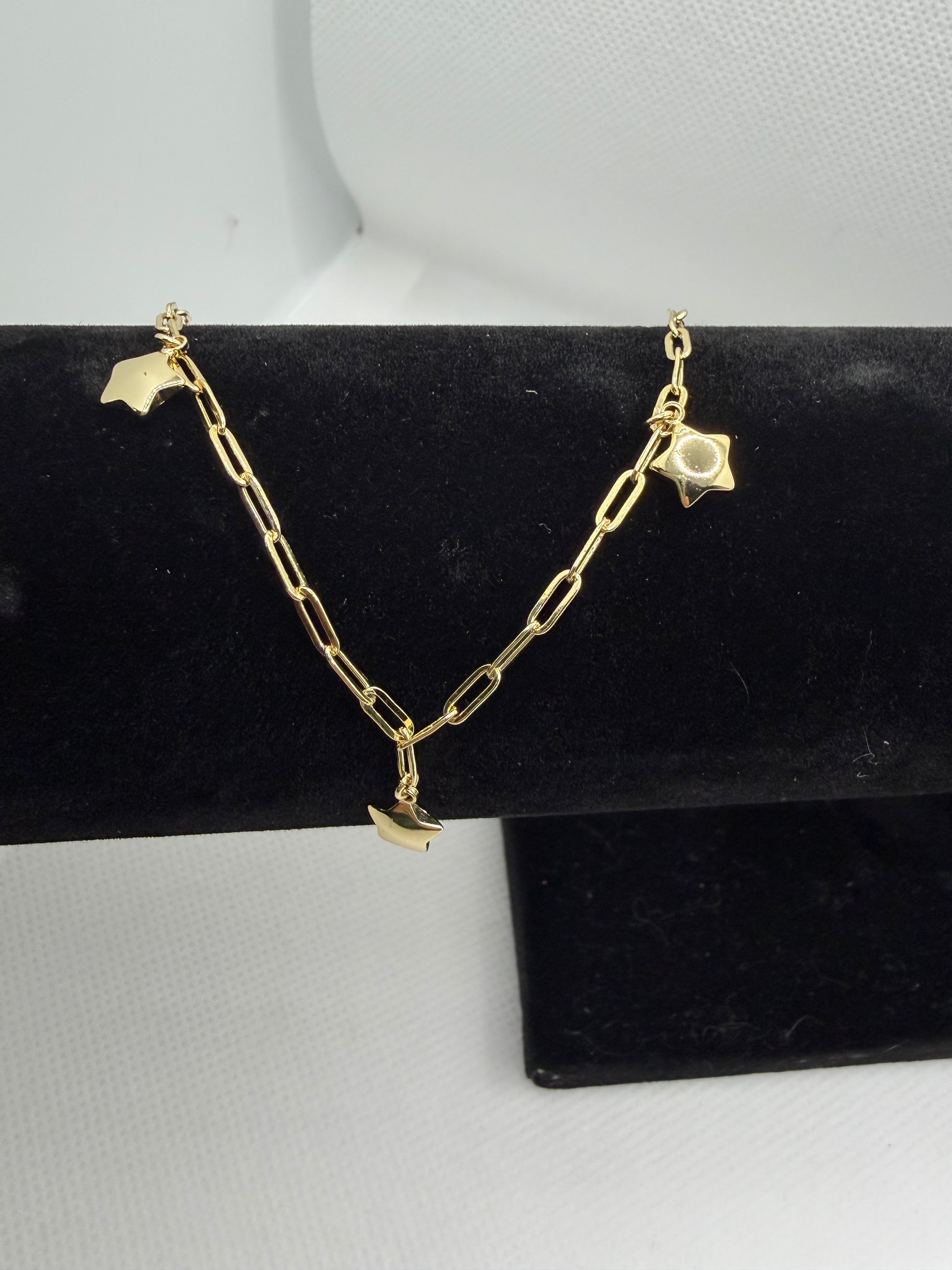 Gold Paperclip Bracelet with Star Charms - Laminated Gold