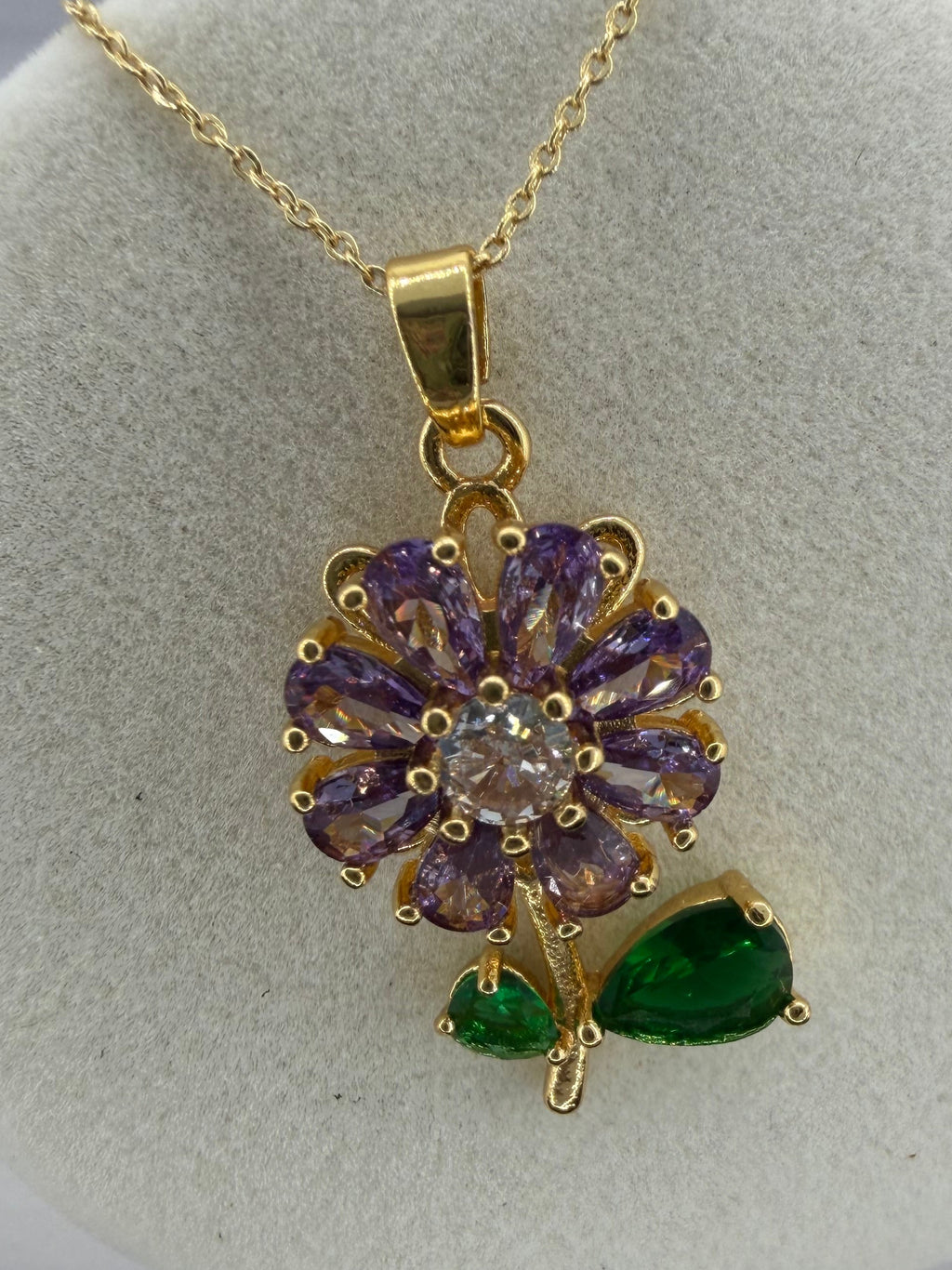 Spinning Violet Flower Pendant